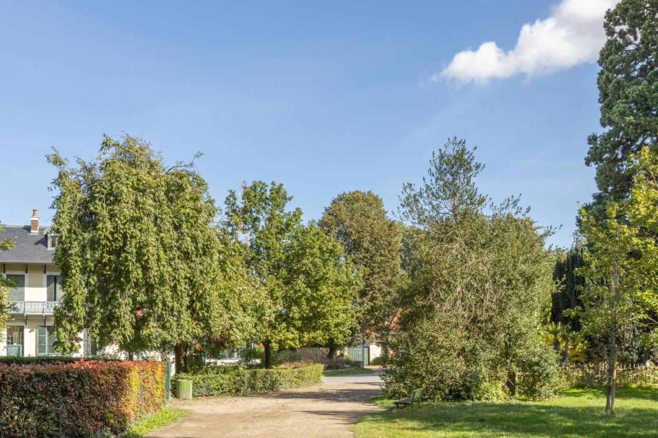 Auberge La Maison Montreau Montreuil  Bagian luar foto