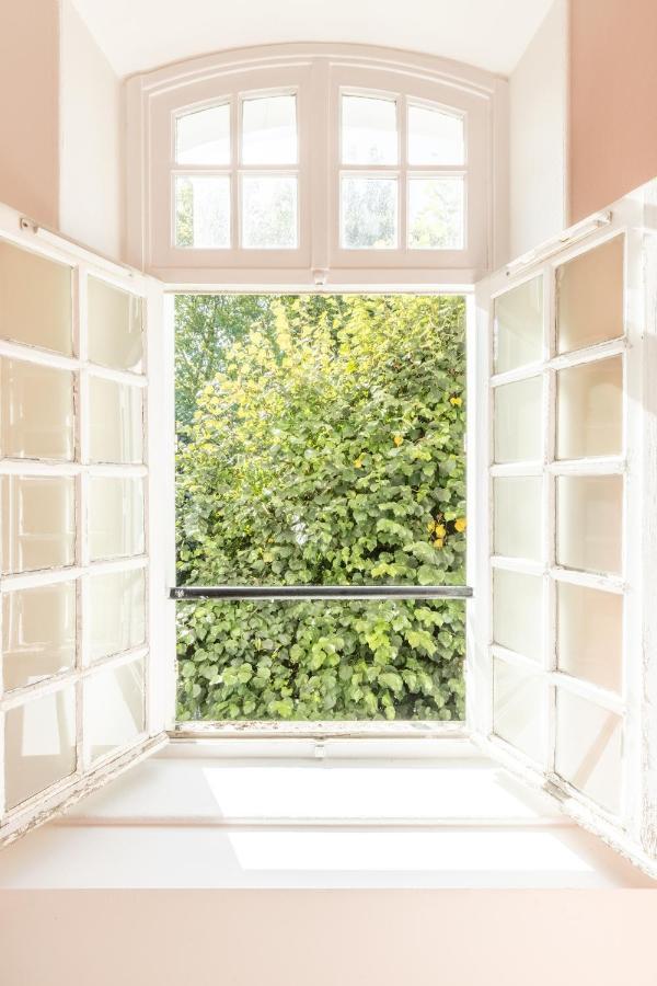 Auberge La Maison Montreau Montreuil  Bagian luar foto